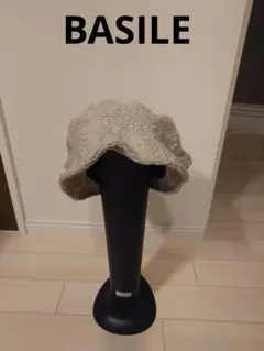 バジーレ　ムーンバット　ベージュ キャスケット