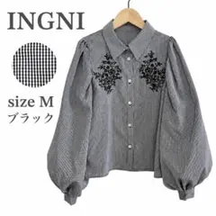 【美品】INGNIイング ギンガムチェック 刺繍ブラウス 長袖 黒 ブラック Mのサムネイル