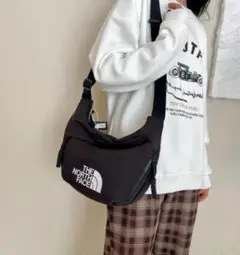 【新品未使用】男女兼用 ノースフェイス ノベルティショルダーバッグ 大容量a