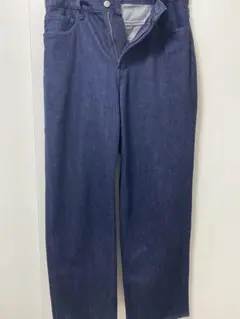 ユニクロ　ワイドストレートジーンズ