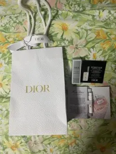 Dior ディオール ショッパー 化粧水 ファンデ 香水サンプル付