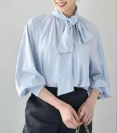 untitled アンタイトル　ボウタイブラウス　新品、タグ付き