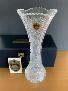 カメイクリスタル　花瓶　カメイガラス　KAMEI CRYSTAL　昭和レトロのサムネイル