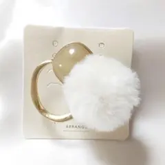 ヘアカフ★ポニーフック ヘアアクセサリー ホワイトファー No.e76