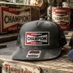 Champion Plugs OTTO フラットバイザーワッペンメッシュキャップのサムネイル