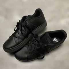 adidas アディダス ブラック スニーカー 23