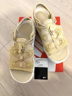 Nike ベージュ スポーツサンダル　 エア マックス ココ ウィメンズサンダル