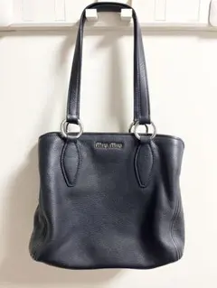 miu miu レザー ショルダーバッグ ブラックのサムネイル