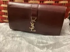 美品イヴ・サンローランYSL バーガンディ 二つ折り財布本物のサムネイル