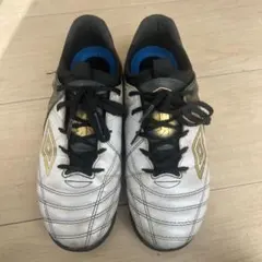 Umbro Acceration サッカー　トレーニングシューズ　23cm