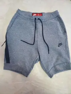 Nike テックフリース　グレー ショートパンツ S ナイキ
