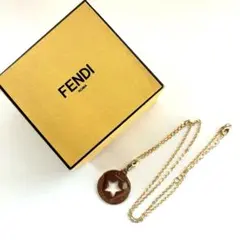【美品】FENDI フェンディ スター 星型 ペンダントトップ ネックレスのサムネイル