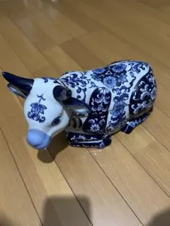 デルフト 陶器　人形　2体セット　オランダ オランダ陶器の置物、オランダのキスする子供たち、青と白の陶器