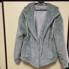 フ－ド付きふわふわアウター