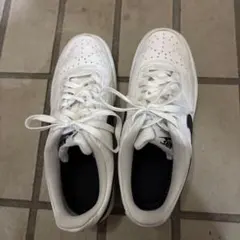 Nike ホワイト/ブラック スニーカー　COURT VISION