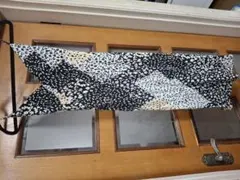 RVCA ノースリーブひざ丈ワンピース 花柄