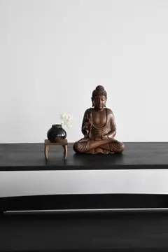 アンティーク　右手を天に指した独特の造形が美しい一刀彫のお釈迦様誕生仏ブッダ民藝 アンティーク 右手を天に指した独特の造形が美しい一刀彫のお釈迦様