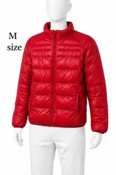 赤いダウンジャケット フルジップ