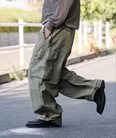 【新品未使用】Levi's BAGGY FIELD カーゴパンツ オリーブのサムネイル