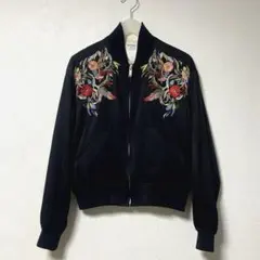 クリスチャンダダ DADAISM 赤いバラ刺繍 スカジャン クリスチャンダダ DADAISM 赤いバラ刺繍 スカジャン 【公式通販】