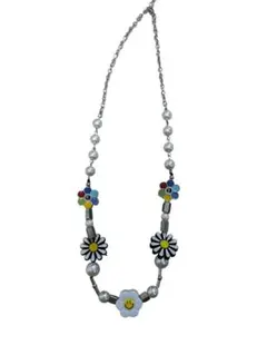 ストリート系　スマイリー　ビーズ　フラワーモチーフネックレス