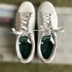 PUMA ホワイト/グリーン スニーカー