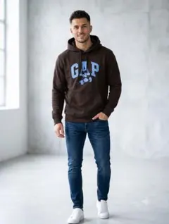 Gap × ディズニー リラックスフィット GAPロゴ パーカー