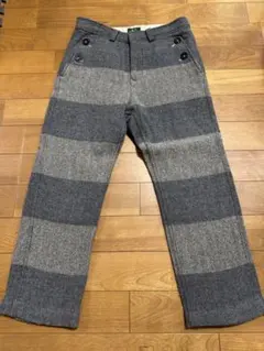 ヘリンボーンパターン カジュアルパンツ ウールグレー　サイズＭ