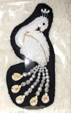 ト音記号 ビーズ刺繍ブローチNO.4 - メルカリ