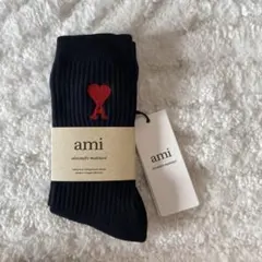 【専用】ami*paris ハートロゴ 刺繍 ソックス ブラックとTシャツ黒M 専用】ami*paris ハートロゴ 刺繍 ソックス ブラックとTシャツ黒M