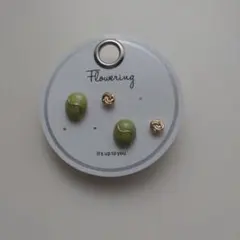 Flowering ピアス 2点セット グリーンのサムネイル