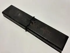 刀装具 仙人図小柄 庄内住岡田雅哉 朧銀地毛彫 甲種特別貴重 箱付
