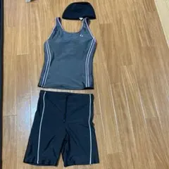スポーツ用 セパレート水着 スイムキャップ➕ショートパンツ付きのサムネイル