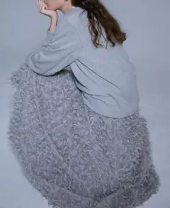 SHE Tokyo Elliy featherスカート グレー もけのサムネイル
