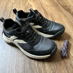 KEEN キーン　KS86　レディーススニーカー　24.5㎝のサムネイル