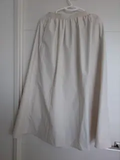 ユニクロ　ボリュームロングスカート