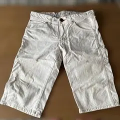 ホワイトデニムショートパンツ
