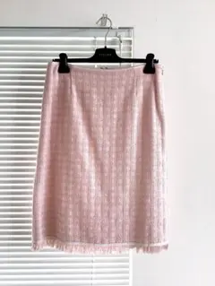 訳あり未使用品【ESCADA】裾フリンジ　スカート　38　定価112200円のサムネイル