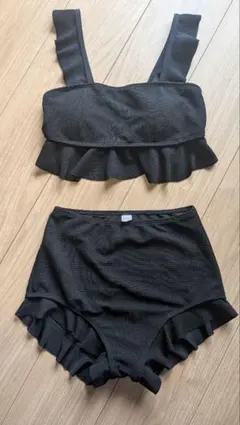 ブラック フリル セパレート水着 ビキニのサムネイル