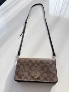 美品⭐︎COACH コーチ ショルダーバッグのサムネイル