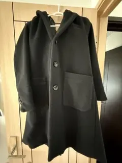 LISSフード付きブラックロングコート定価22000円です