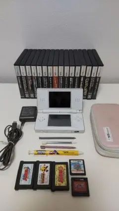 ★Nintendo DS Lite★ホワイト★本体とゲームソフト21個★送料込み