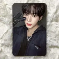 Item thumbnail for item 968ce3bc-3d9f-41e3-8d1d-29939c2cf8d9