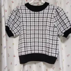 チェック柄パフスリーブニットトップス