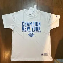 チャンピオンのTシャツ