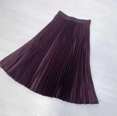 ZARA サテンプリーツスカート