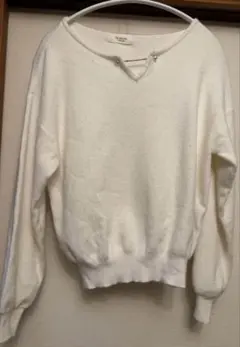 Té chichi Vネックニット