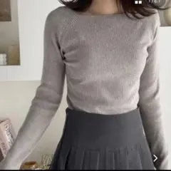 ミウィビレット　スクエアネック　リブニット 春ニット