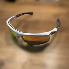 UNDER ARMOUR サングラス ホワイト