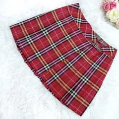 未使用級✨バーバリーブルーレーベル　スカート プリーツ　ノバチェック　牛革　赤